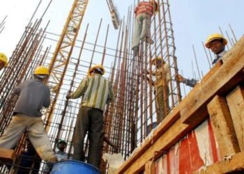 बांधकाम कामगारांच्या योजनांमध्ये ३.६३ कोटींचा घोटाळा; २० जणांवर गुन्हा