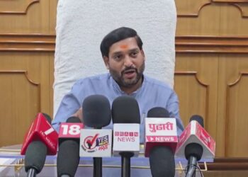 नियमित कर भरणाऱ्यांना कोणतीही करवाढ, दरवाढ न करता १३७८ कोटींच्या योजनेला मनपा सभेची मंजुरी