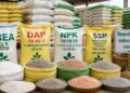 खत कंपन्यांनी युरिया व डीएपी खताचा 100 टक्के संरक्षित साठा ठेवणे बंधनकारक- जिल्हाधिकारी कार्तिकेयन एस.