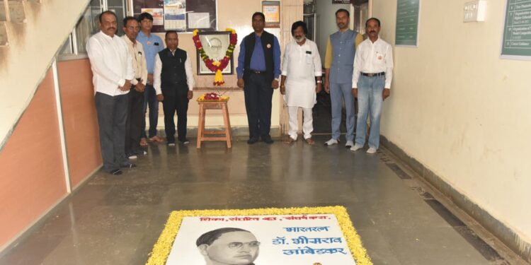 सोलापूर विद्यापीठात डॉ. बाबासाहेब आंबेडकर जयंती उत्साहात साजरी