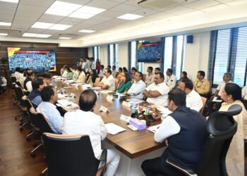 पंढरपूर तीर्थक्षेत्राचा समग्र विकास येत्या 30 महिन्यांत पूर्ण करा – मुख्यमंत्री देवेंद्र फडणवीस