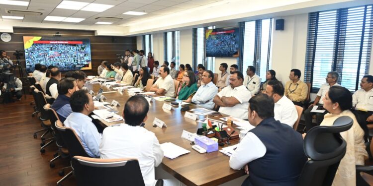 पंढरपूर तीर्थक्षेत्राचा समग्र विकास येत्या 30 महिन्यांत पूर्ण करा – मुख्यमंत्री देवेंद्र फडणवीस