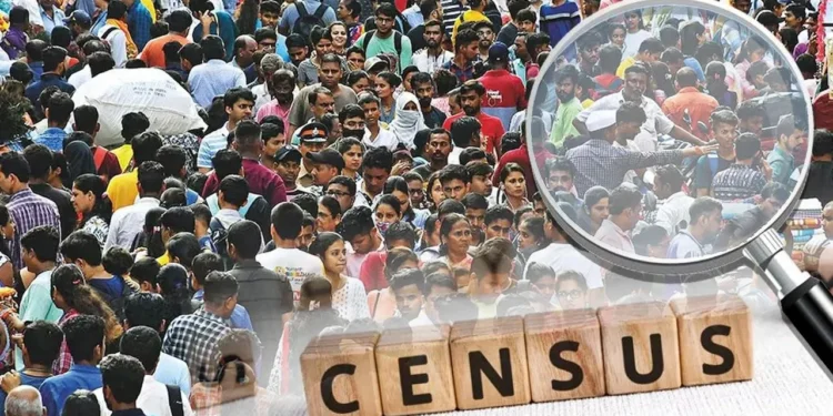 जनगणना कामकाजाची अधिकाऱ्यांकडून पाहणी; पर्यवेक्षक व प्रगणकांनी केलेल्या कामाचे अधिकाऱ्यांनी केले कौतुक