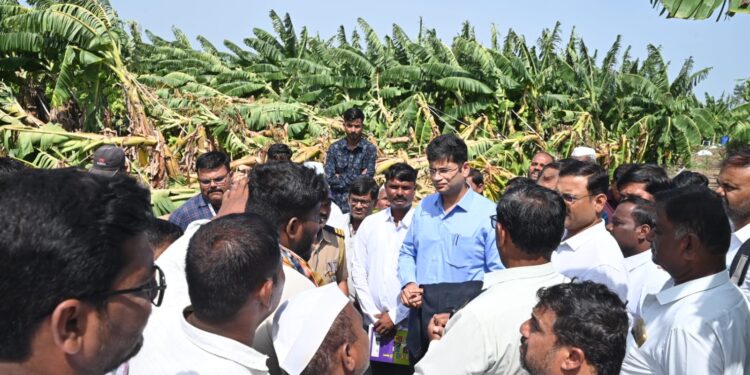 अतिवृष्टीने झालेल्या शेती पिकाच्या नुकसानीचे पंचनामे तात्काळ करून अहवाल सादर करावेत-जिल्हाधिकारी एस. कार्तीकेयन