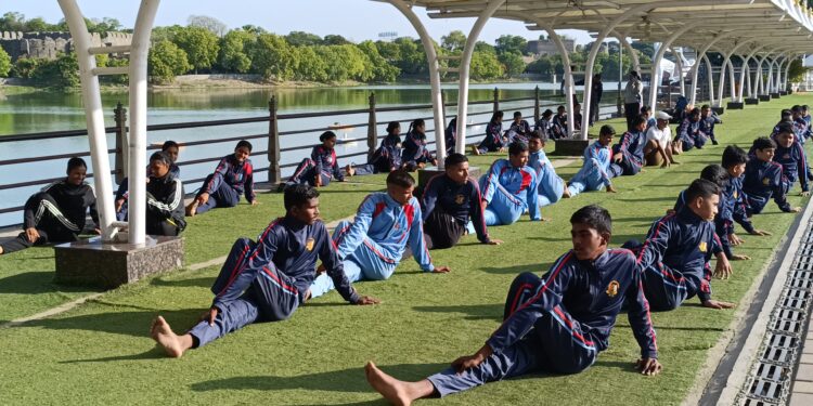 एनसीसी कॅडेट्सचा योग दिन उत्साहात साजरा