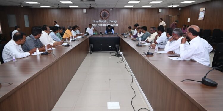 घर भेट दरम्यान नागरिकांनी बीएलओ ना घरातील व्यक्तींची माहिती देऊन सहकार्य करावे – जिल्हाधिकारी एस. कार्तीकेयन