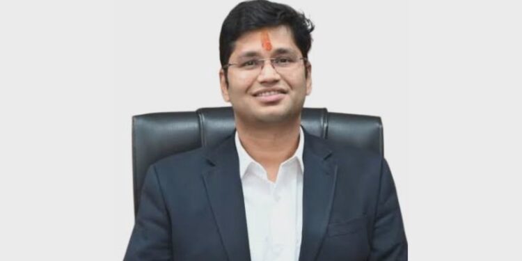 आषाढी यात्रा: मंदीर परिसर वाहन प्रतिबंध क्षेत्र घोषित;जिल्हाधिकारी एस. कार्तीकेयन यांनी पारित केला आदेश