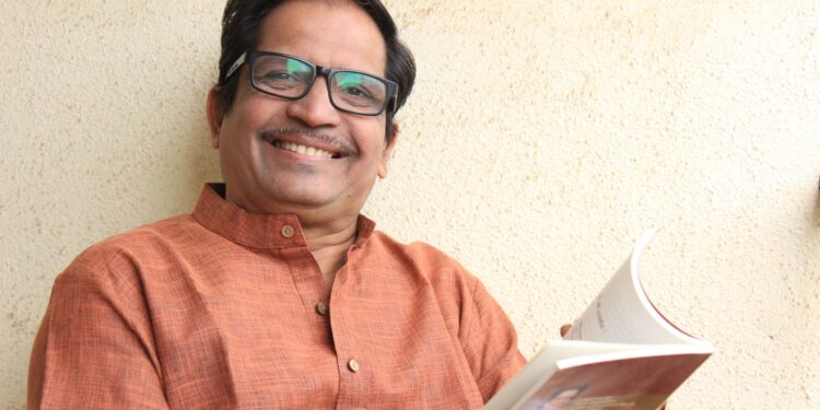 प्रिसिजन वाचन अभियानाच्या द्वितीय वर्धापन दिनानिमित्त प्रा. प्रवीण दवणे यांची विशेष मुलाखत