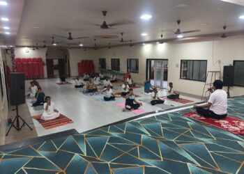 मोफत योग-प्राणायाम शिबिरास उत्स्फूर्त प्रारंभ