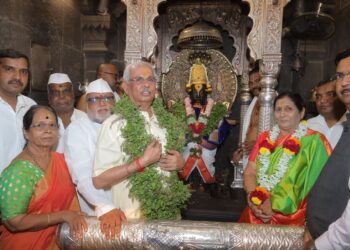 राज्यपाल राजेंद्र आर्लेकर यांनी घेतले श्री विठ्ठल रुक्मिणी मातेचे दर्शन