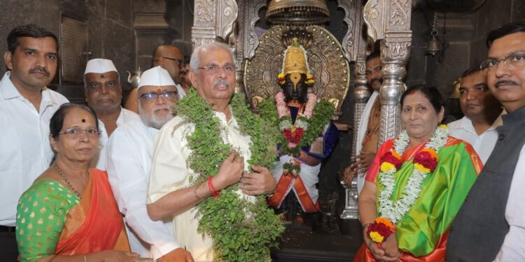 राज्यपाल राजेंद्र आर्लेकर यांनी घेतले श्री विठ्ठल रुक्मिणी मातेचे दर्शन