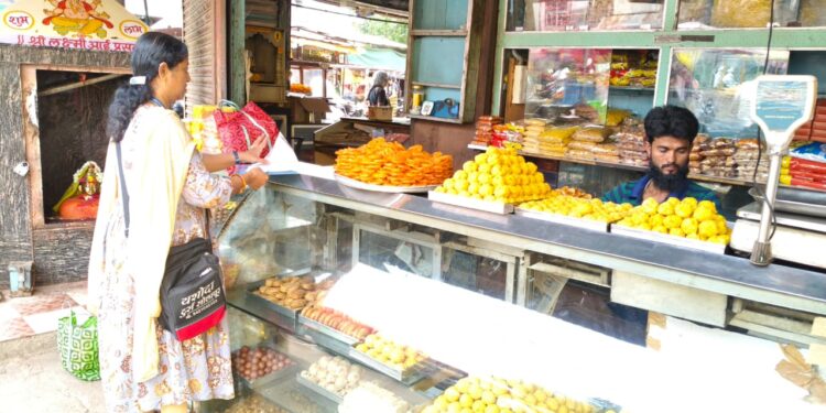 आषाढी वारीच्या पार्श्वभूमीवर अन्न व औषध प्रशासनाची धडक कारवाई