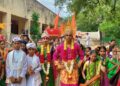 आषाढी एकादशीनिमित्त दयानंद काशिनाथ आसावा प्रशालेत बाल दिंडी उत्साहात; टाळ-मृदंगाच्या गजरात रंगला रिंगण सोहळा