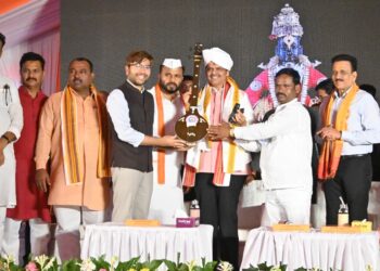 वारकऱ्यांच्या चरणसेवेच्या माध्यमातून भारताच्या युवा शक्तीचे दर्शन- मुख्यमंत्री देवेंद्र फडणवीस