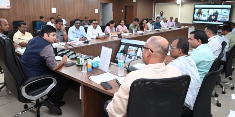आषाढी यात्रा: मंदीर परिसर वाहन प्रतिबंध क्षेत्र घोषित;जिल्हाधिकारी एस. कार्तीकेयन यांनी पारित केला आदेश