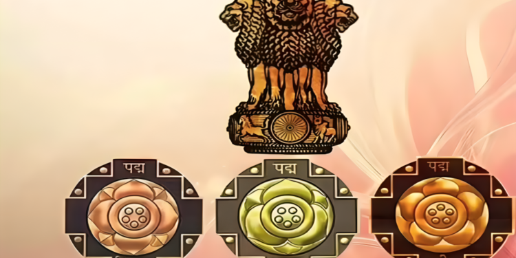 पद्म पुरस्कार 2027 साठी सोलापूर जिल्हयातून नांमाकने सादर करण्याचे जिल्हा प्रशासनाच्यावतीने आवाहन
