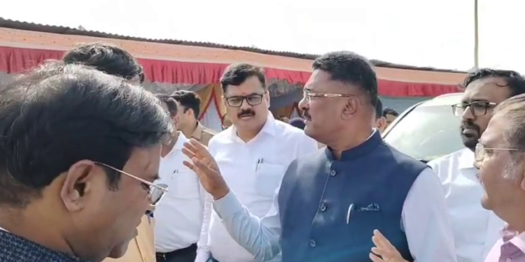 आषाढी यात्रेसाठी राज्य परिवहन महामंडळाकडून ५ हजार ५०० विशेष बसेस सोडणार – परिवहन मंत्री प्रताप सरनाईक