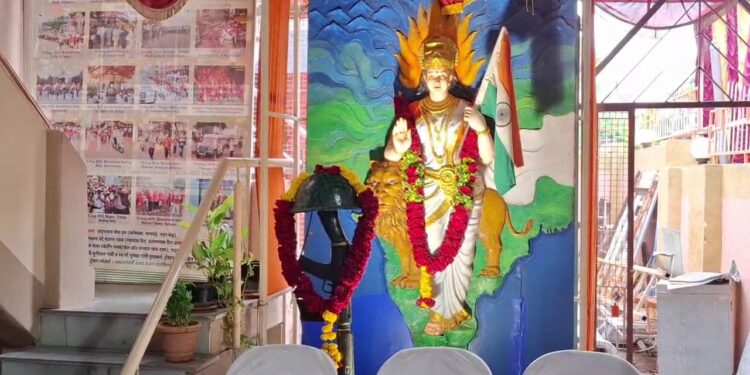 सद्भावना तिरंगा केंद्रावर यंदा प्रथमच भारतमातेची आकर्षक मूर्ती