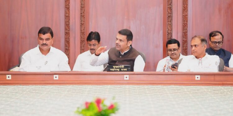 महाराष्ट्राच्या शेतीला AI ची जोड, 10,000 शेतकऱ्यांपासून ‘डिजिटल ट्विन’चा प्रयोग…!