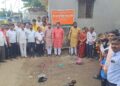 आ. देवेंद्र कोठे यांच्या निधीतून प्रभाग क्र. १२ मध्ये २० लाखांच्या काँक्रीटीकरण रस्त्याच्या कामाचा शुभारंभ