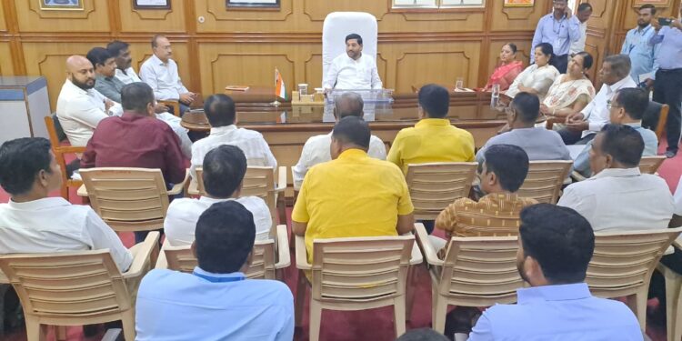 मार्कंडेय महामुनी रथोत्सवाच्या नियोजनासाठी महापौर कार्यालयात आढावा बैठक संपन्न