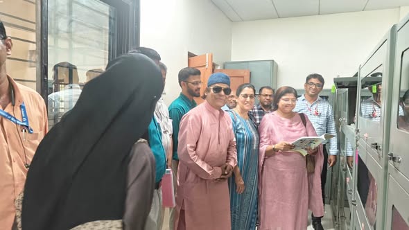 सोलापूर उर्दू घर व ग्रंथालयाची सचिव डॉ. माधवी खोडे-चवरे यांनी केली पाहणी