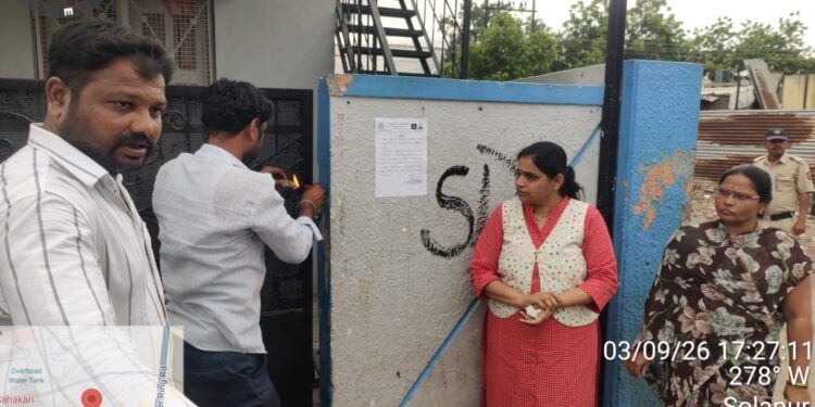 सोलापूर येथील बेकायदेशीर चर्च सील; हिंदू संघटनांकडून कारवाईचे स्वागत!