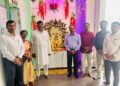 निमा सोलापूरच्या पदाधिकाऱ्यांच्या हस्ते एसीएस हॉस्पिटलमध्ये गणेशपूजा