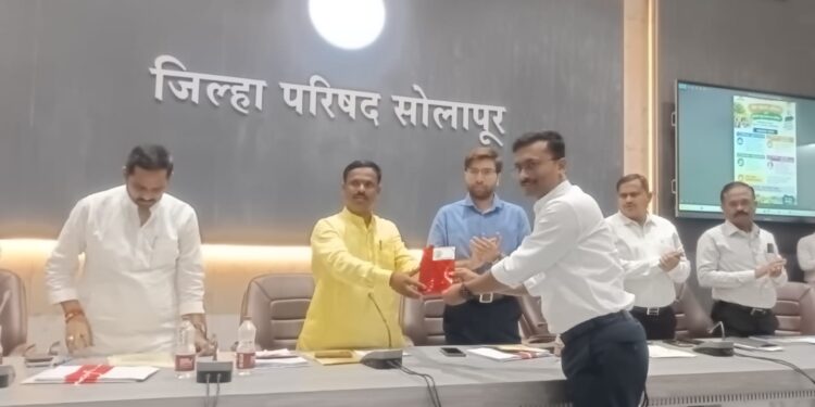 गावागावात सेवा पोहोचविण्याचा निर्धार; सोलापूर जिल्हा परिषदेत ‘सेवा संकल्प अभियानाला’ प्रारंभ
