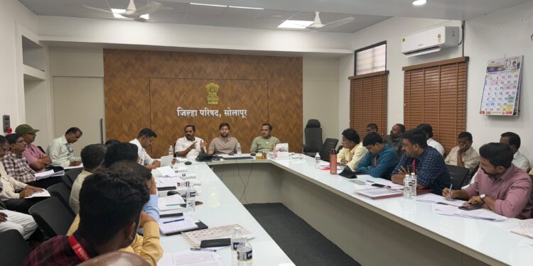 पालकमंत्री जयकुमार गोरे यांच्या बैठकीपूर्वी शिक्षण विभाग सज्ज; ‘डी’ श्रेणीतील शाळांच्या कायापालटासाठी विशेष नियोजन..!