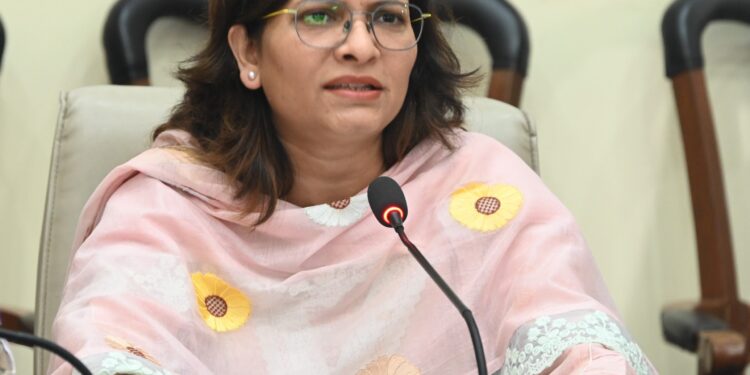 पुणे विभाग पदवीधर-शिक्षक मतदारसंघ निवडणुकीसाठी राजकीय पक्षांची बैठक संपन्न