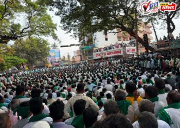 ऊसदरासाठी कर्नाटकातील शेतकऱ्यांचा हुबळीत एल्गार