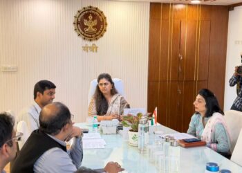 चारा टंचाईवर मात करण्यासाठी राज्याचा कृती आराखडा; चारा उत्पादनासाठी जिल्हा नियोजन निधीतील ५ टक्के निधी – पशुसंवर्धन मंत्री पंकजा मुंडे