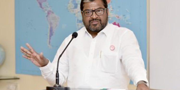 साखरेची MSP वाढविण्यासाठी राजू शेट्टी आज दिल्लीत; केंद्रीय मंत्र्यांसोबत महत्त्वाची बैठक