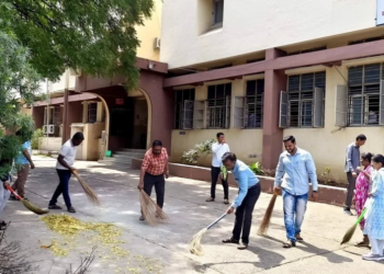 सोलापूर जिल्ह्यातील आश्रमशाळा व वसतिगृहांमध्ये ‘स्वच्छ, सुंदर व निरोगी’ अभियान उत्साहात
