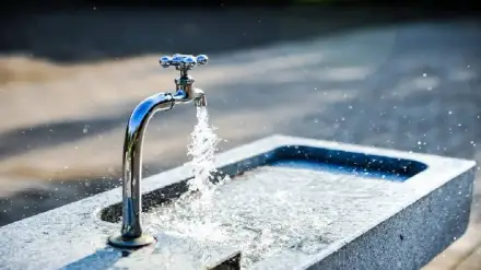 पाणी अपव्ययप्रकरणी महापालिकेकडून १ हजार २०० रुपयांचा दंड वसूल