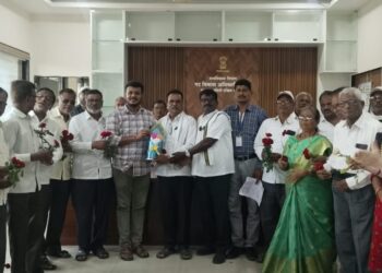 पंचायत समिती दक्षिण सोलापूर कार्यालयात सेवा संकल्प अभियानतर्गत जागतिक जेष्ठ नागरिक दिवस साजरा केला.