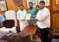 दुष्काळग्रस्तांच्या मदतीसाठी सर्व नगरसेवकांचे एक महिन्याचे वेतन देण्याचा प्रस्ताव