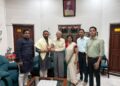 पालकमंत्री जयकुमार गोरे यांनी घेतली वालचंद शिक्षण समूहाचे अध्यक्ष डॉ. रणजीत गांधी यांची भेट