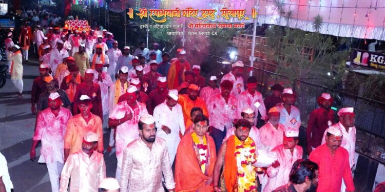 श्री रूपाभवानीची सीमोल्लंघन पालखी मिरवणूक भक्तिभावात