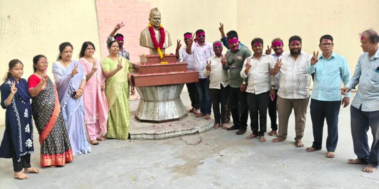 कौस्तुभ गावडे यांच्या विजयाचा भाजपकडून दुष्काळसदृश परिस्थितीमुळे साधेपणाने विजय साजरा