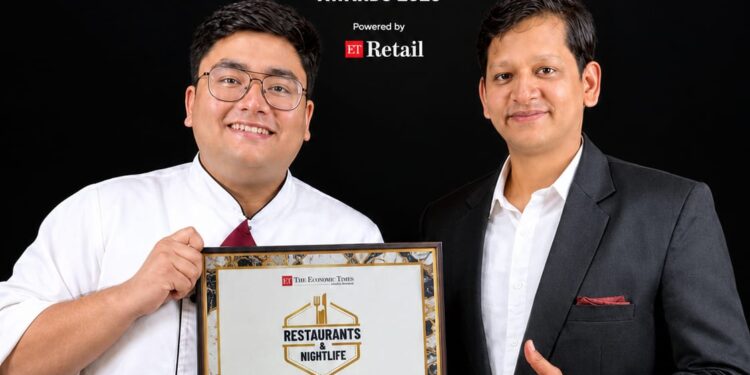 बालाजी सरोवरच्या प्रीमियरच्या कोर्टयार्ड रेस्टॉरंटला ‘ऑल-डे डायनिंग रेस्टॉरंट ऑफ द इयर’ पुरस्कार