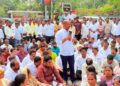 रोहित पवार यांनी दारू बनवण्याच्या कारखान्याला वापरणारे पाणी आधी बंद करावे