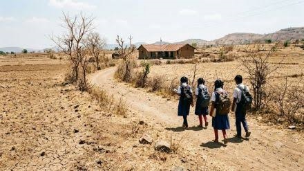 दुष्काळग्रस्त भागातील विद्यार्थ्यांचे परीक्षा शुल्क माफ